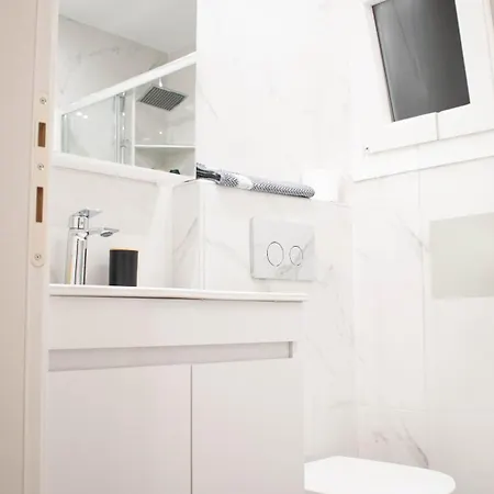 C.6 Ploumeria #city_center Apartment Thessaloniki